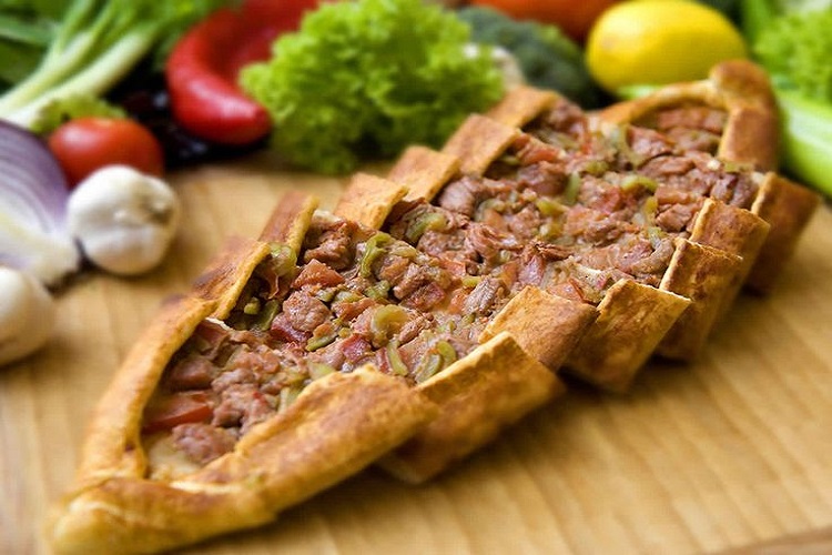 Kuşbaşılı Pide Siparişi