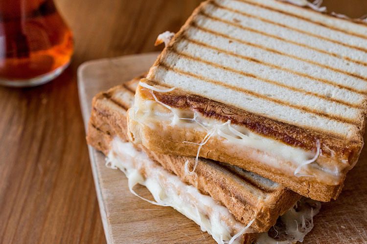 Kaşarlı Tost Siparişi